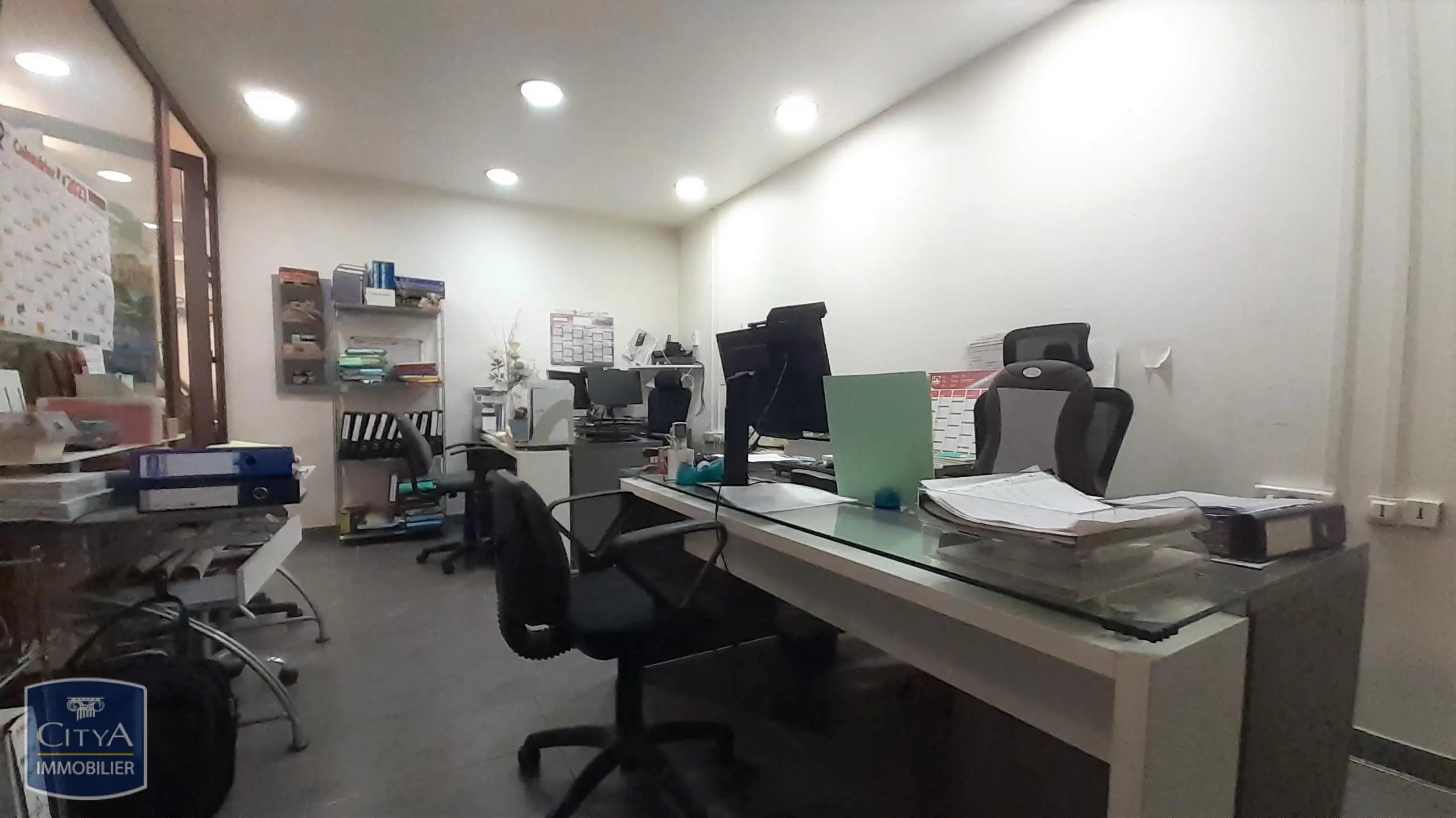 Photo 2 Local Commercial 166m²