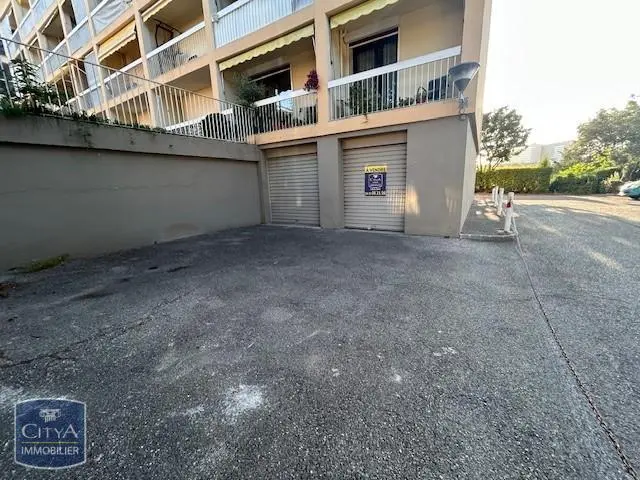 Photo 2 Parking 16m²