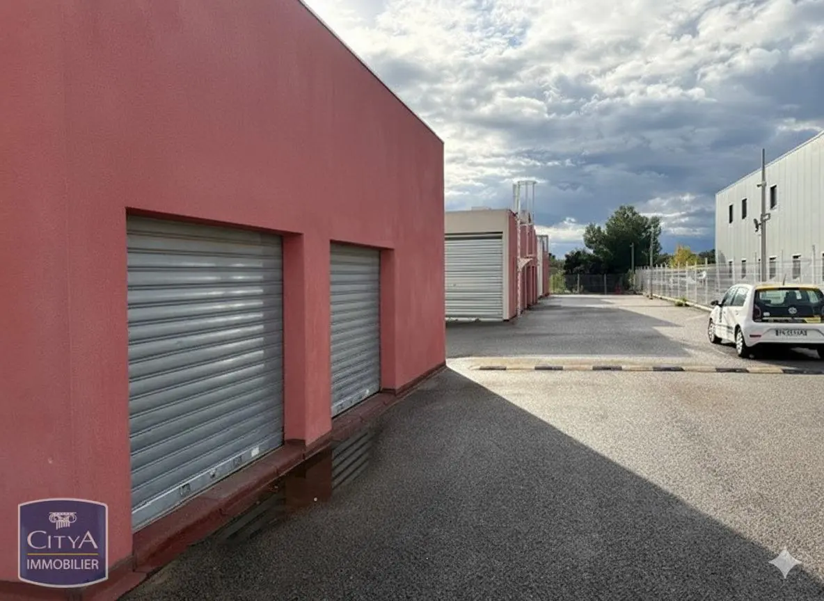 Photo 3 Local Professionnel