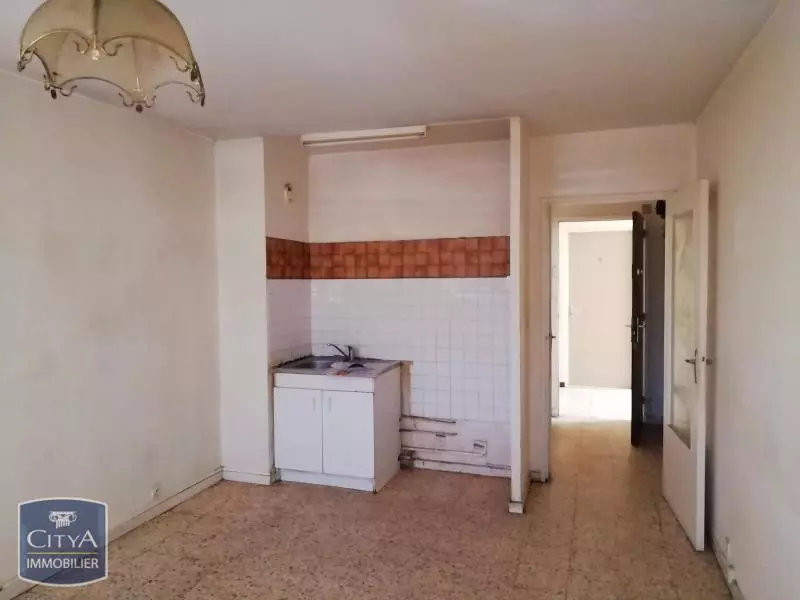 Illustration pour Appartement 1 pièce 35m² Photo Appartement 1 pièce 35m²