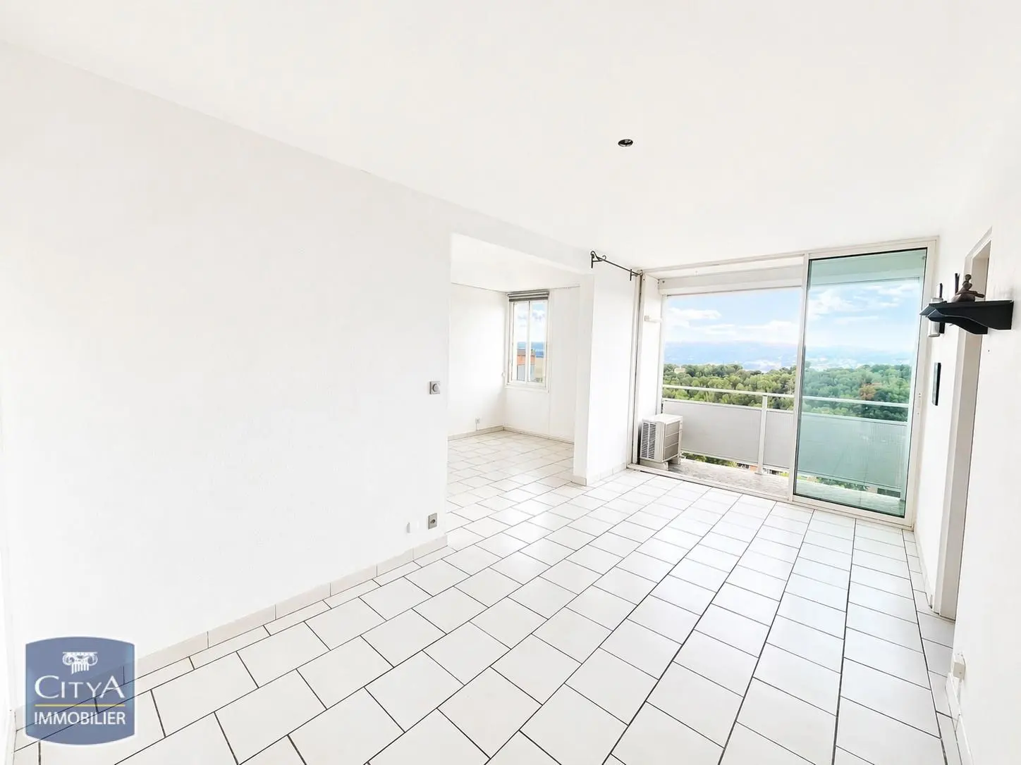 Photo 3 Appartement 4 pièces 79.49m²