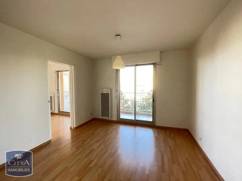 Photo 1 Appartement 1 pièce 32.17m²