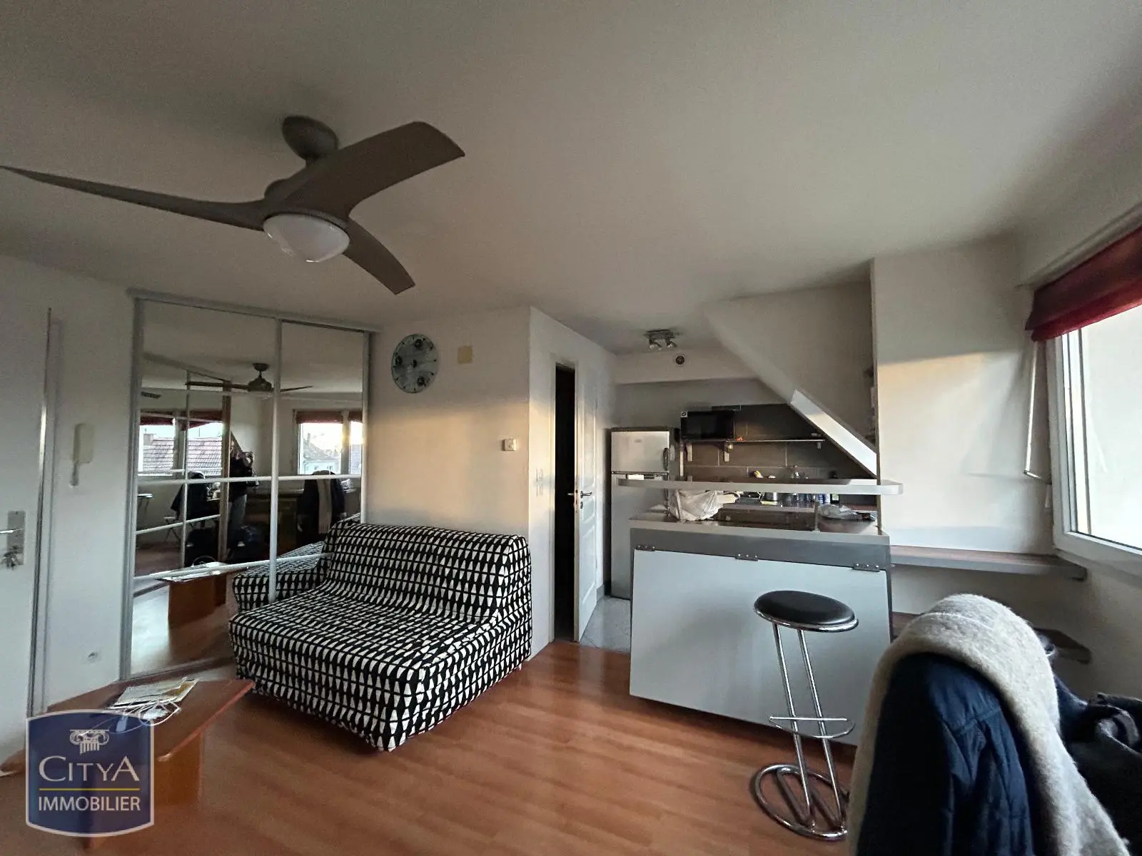 Photo 3 Appartement 1 pièce 23.81m²