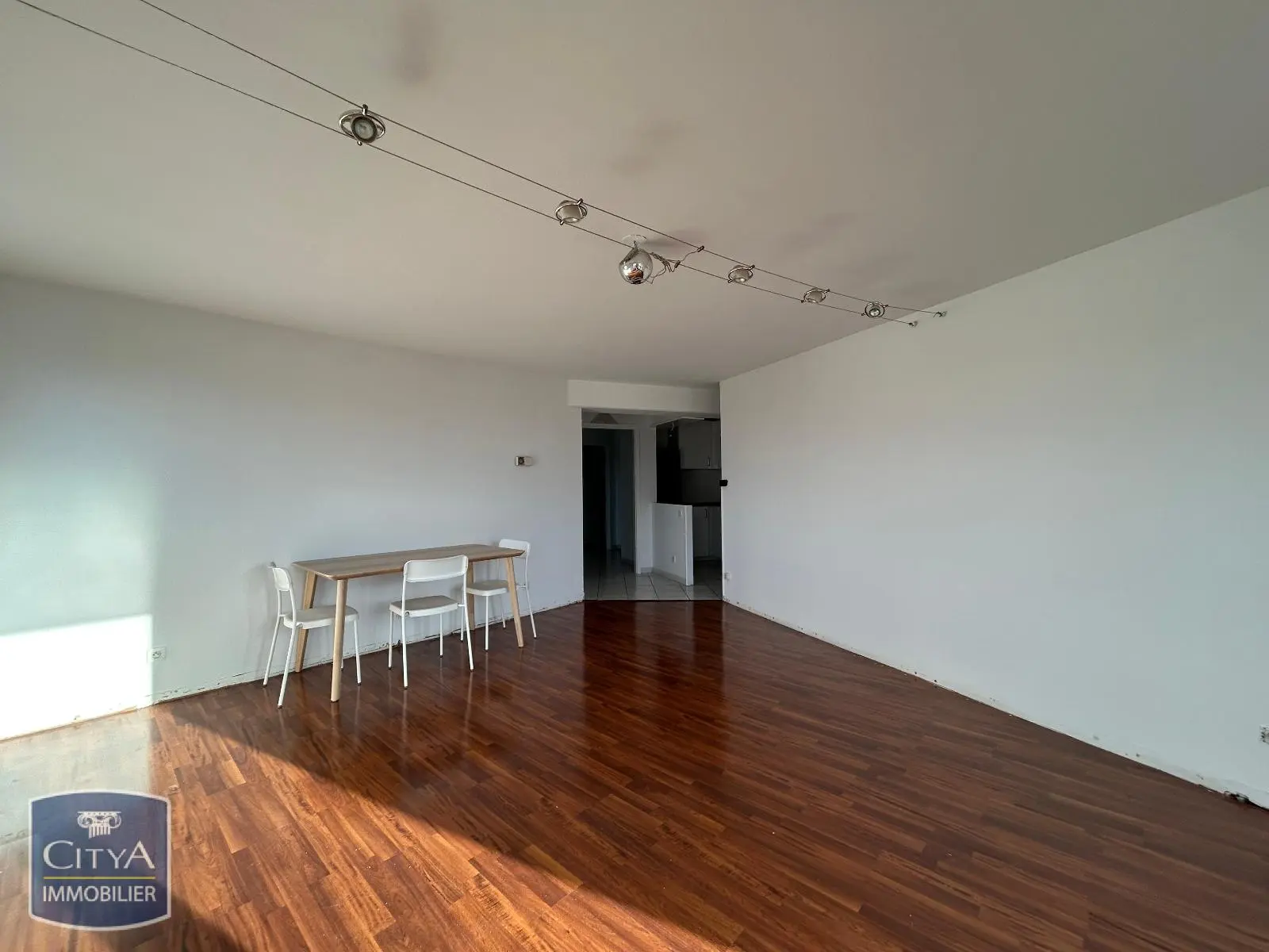 Photo 2 Appartement 2 pièces 57m²