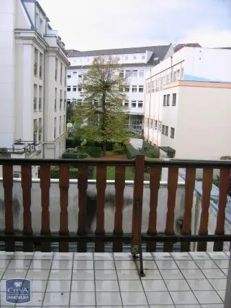Photo 1 Appartement 1 pièce 28.8m²