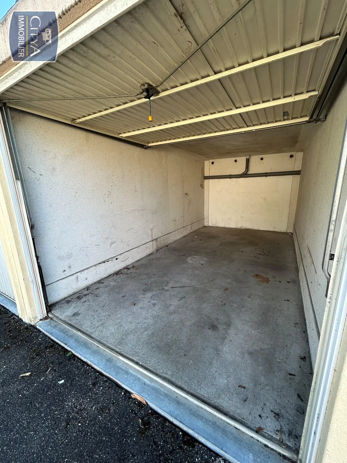 Photo 2 Parking 13m²