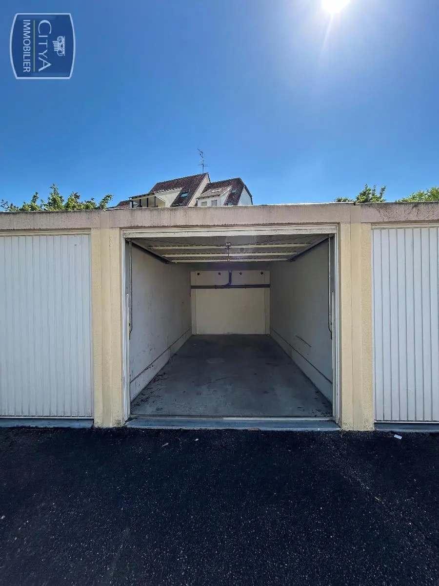 Photo 3 Parking 13m²