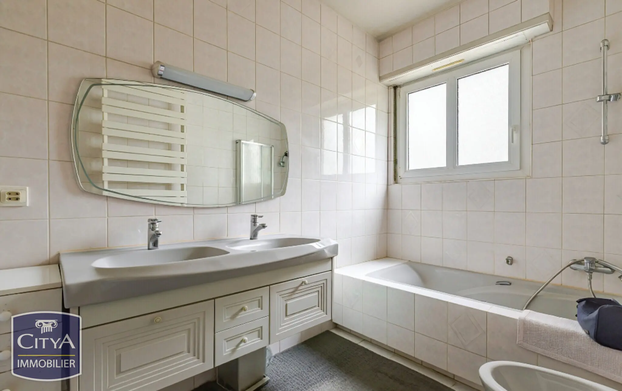 Photo 10 Appartement 4 pièces 125m²