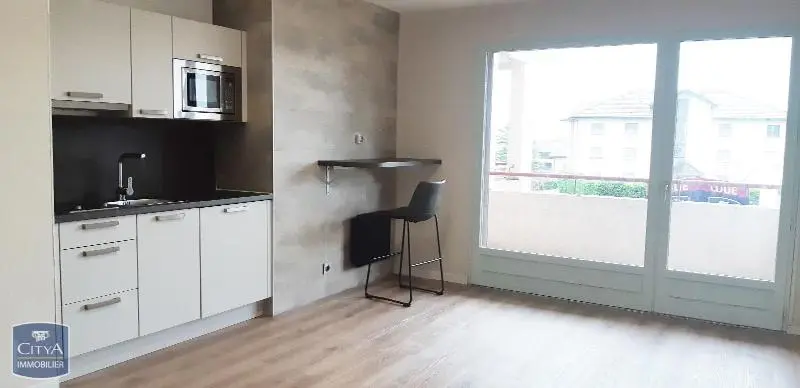 Photo 2 Appartement 1 pièce 27.48m²