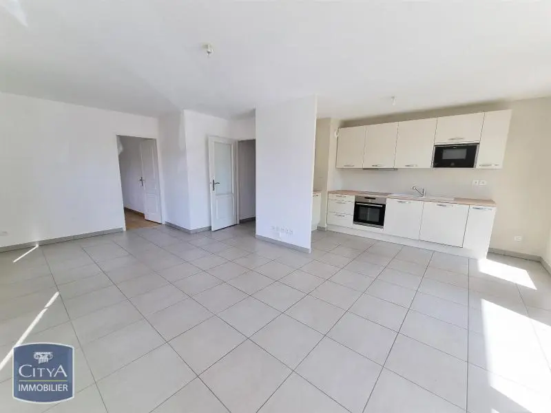 Photo 1 Appartement 4 pièces 87.88m²