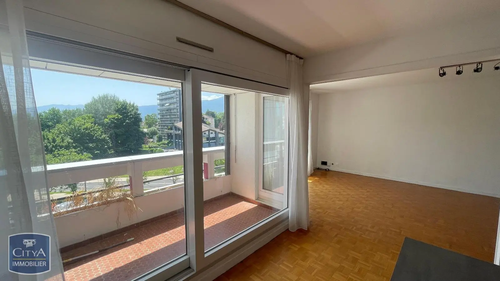 Photo 12 Appartement 4 pièces 93.58m²