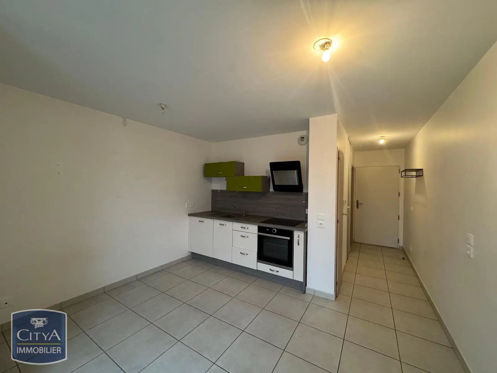 Photo 1 Appartement 1 pièce 24m²