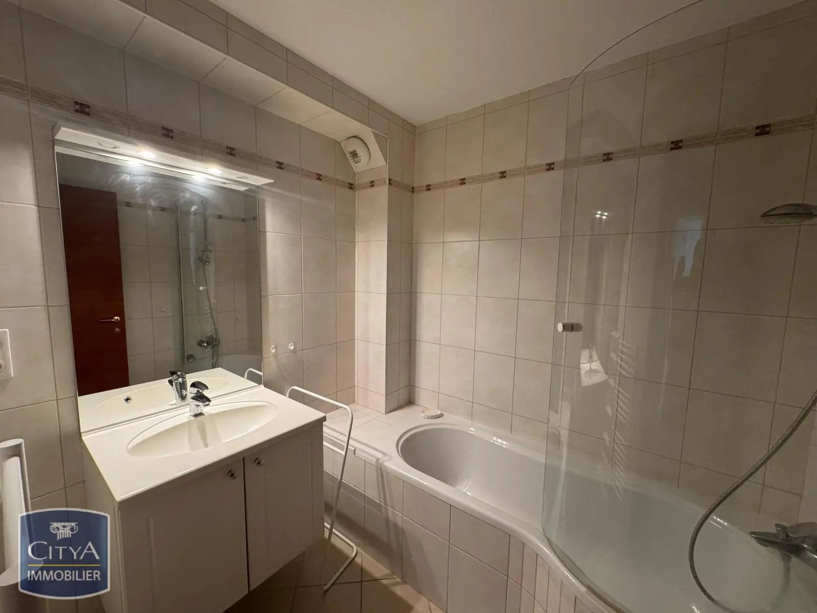 Photo 6 Appartement 2 pièces 63.8m²