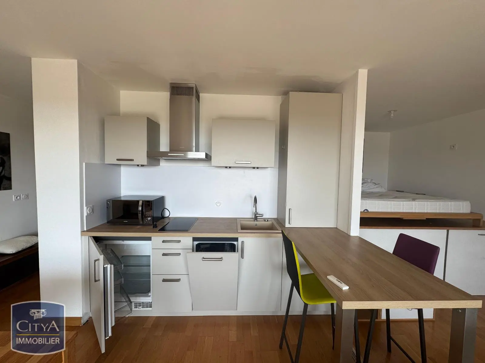 Photo 3 Appartement 1 pièce 41.98m²