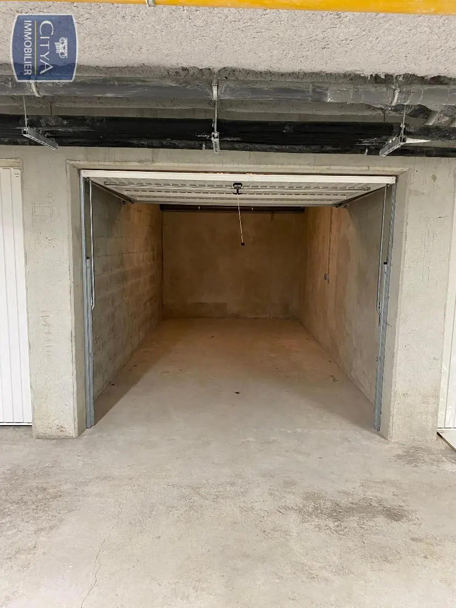 Photo 1 Parking 14.5m²