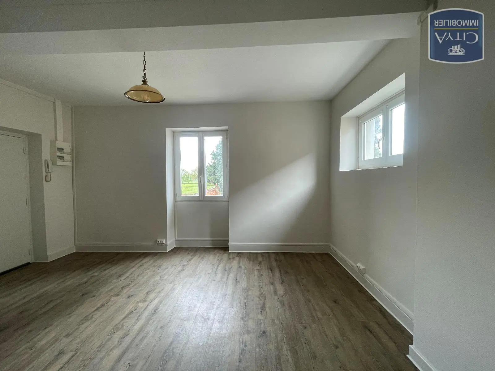 Photo 2 Appartement 1 pièce 29.48m²