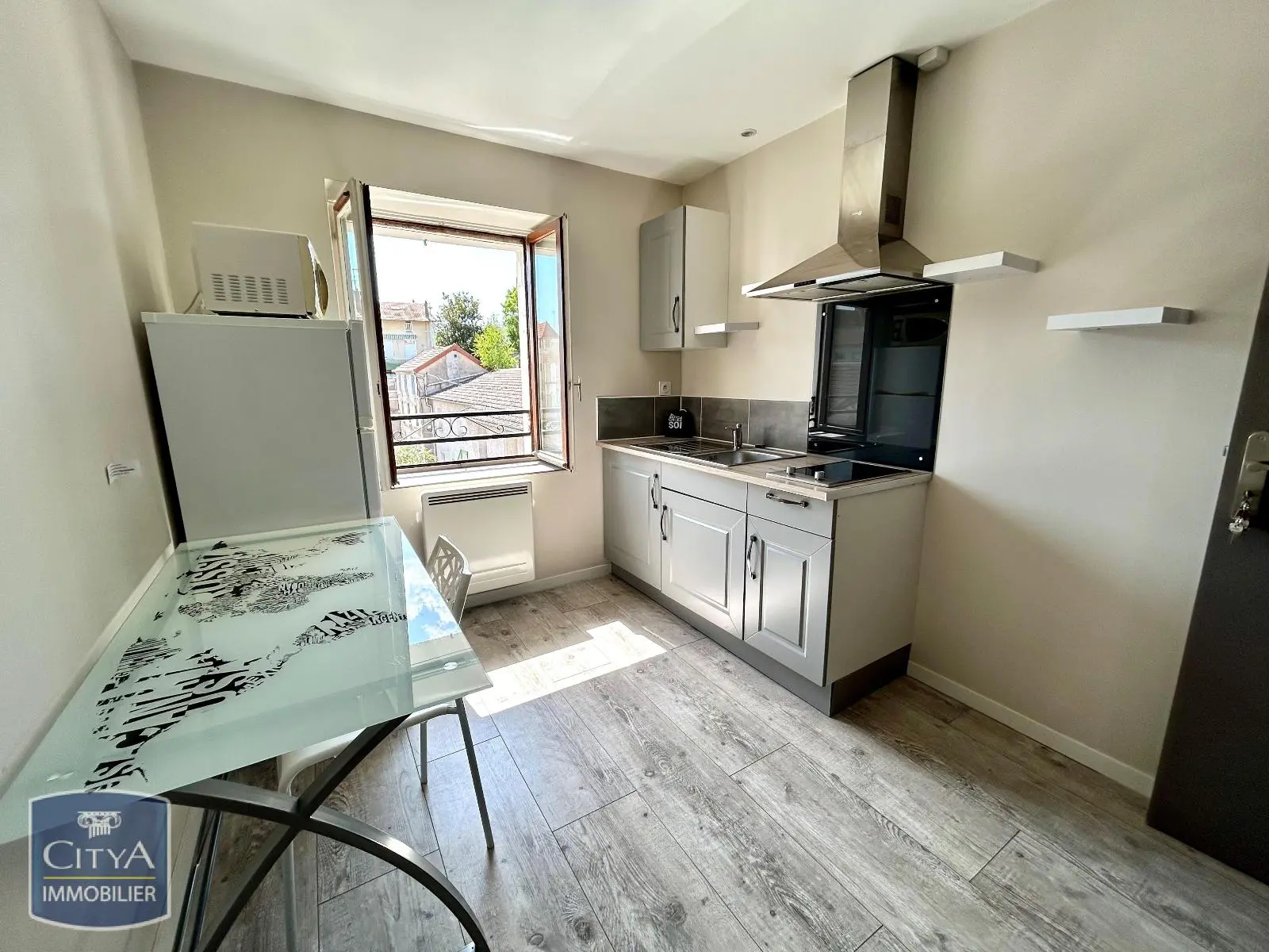 Photo 1 Appartement 1 pièce 18.48m²