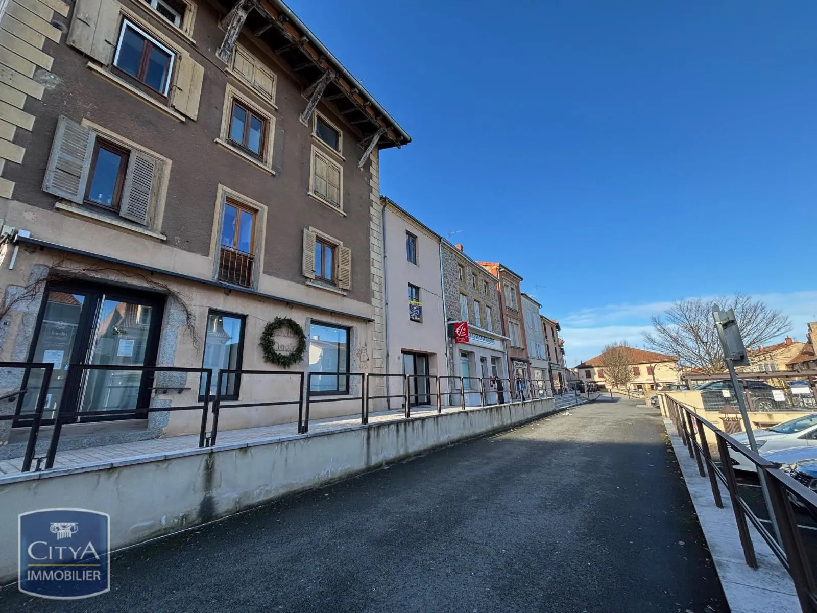 Photo 3 Local Professionnel