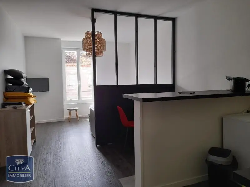 Photo 2 Appartement 1 pièce 32.89m²