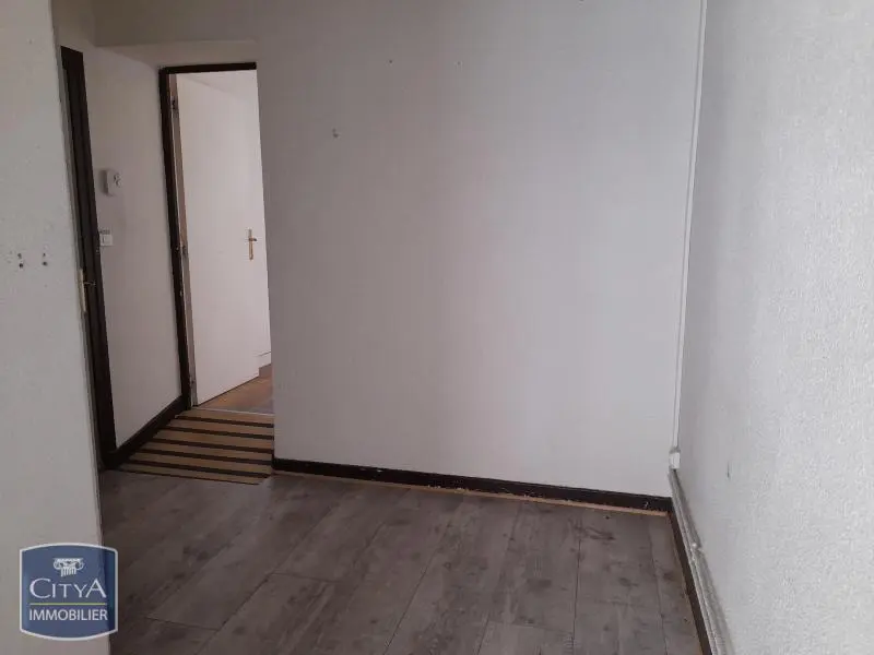 Photo 3 Local Commercial 73.46m²