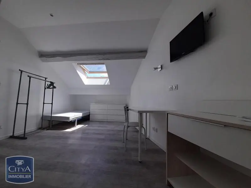 Photo 2 Appartement 1 pièce 15.86m²