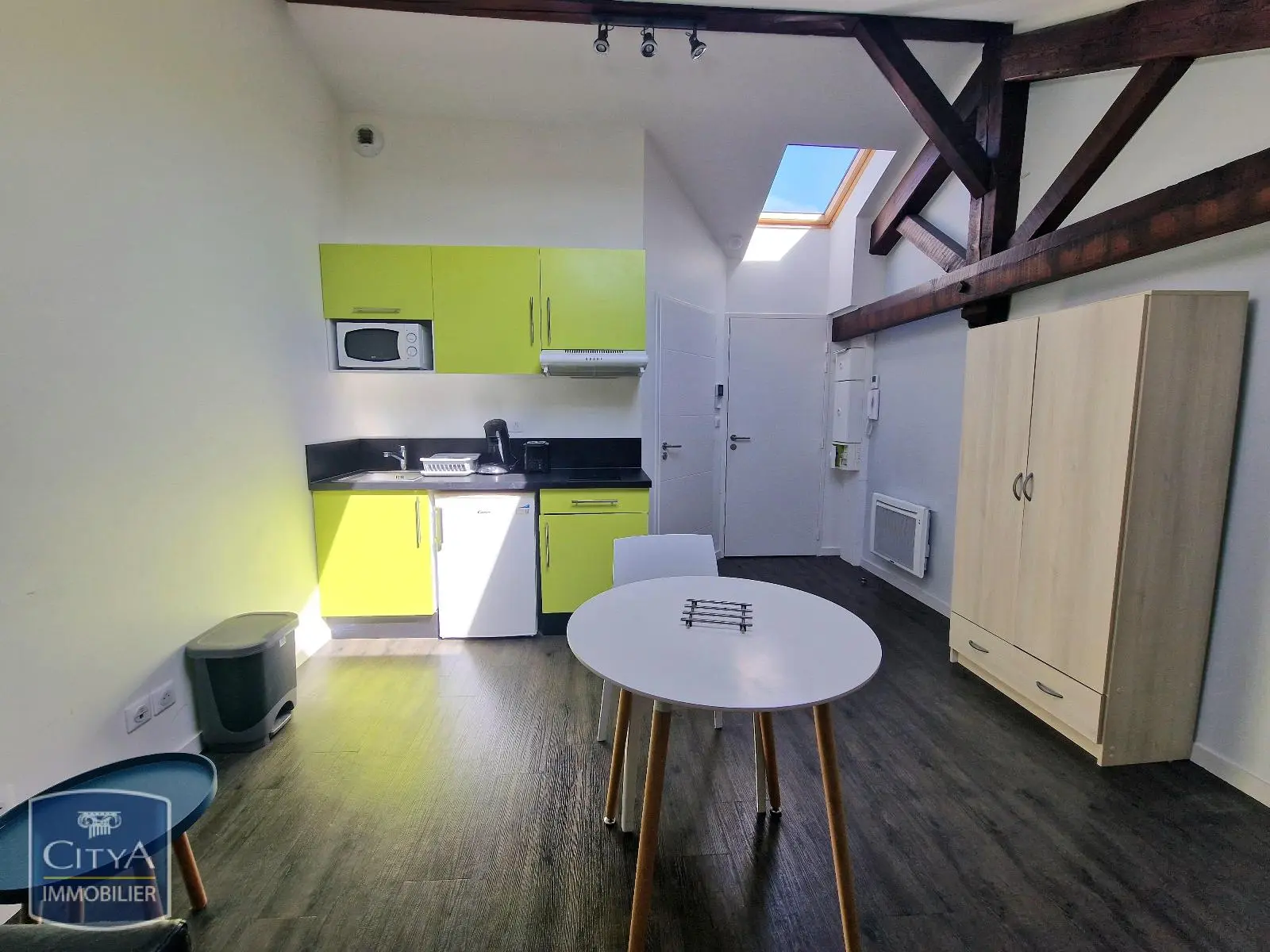 Photo 1 Appartement 1 pièce 20.7m²
