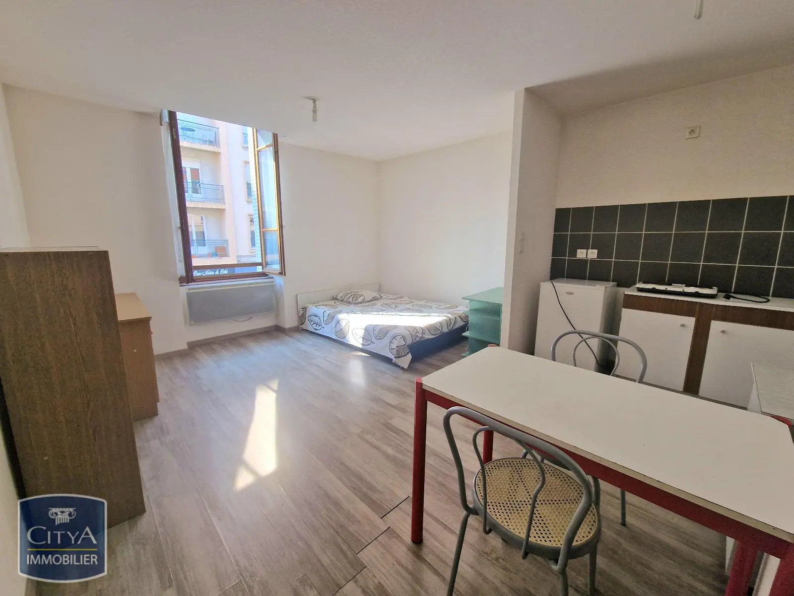 Photo 1 Appartement 1 pièce 30.03m²