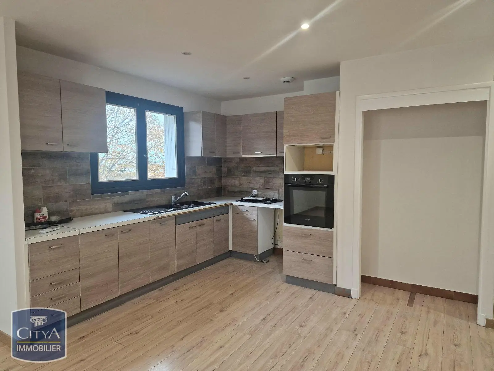 Photo 3 Appartement 4 pièces 95.88m²