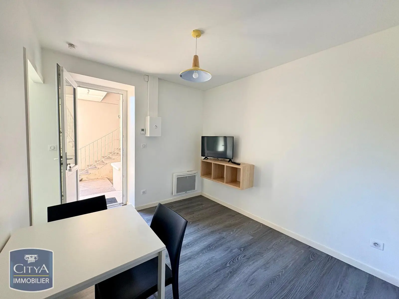 Photo 1 Appartement 1 pièce 20.7m²