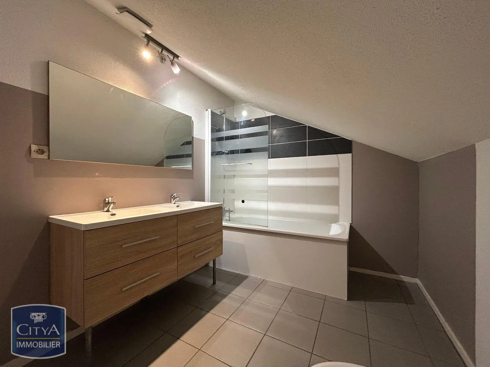 Photo 7 Appartement 4 pièces 74.73m²