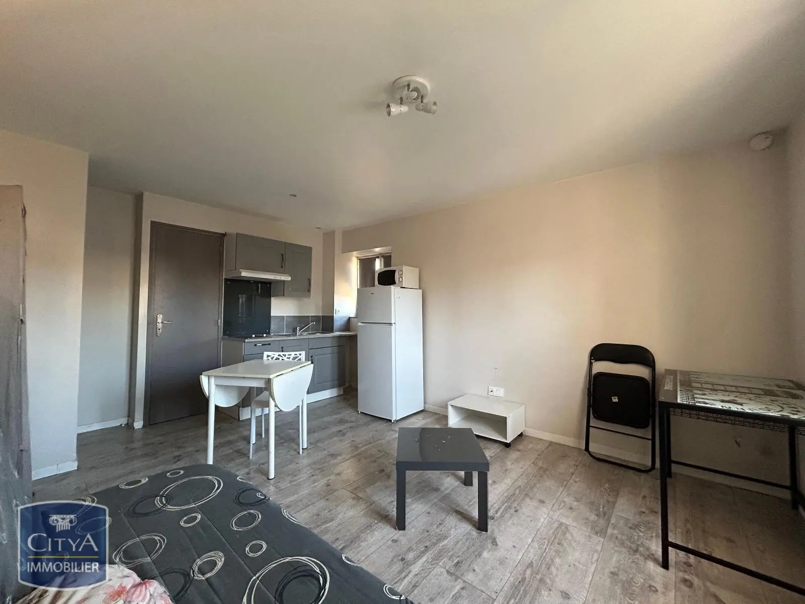 Photo 2 Appartement 1 pièce 19.49m²