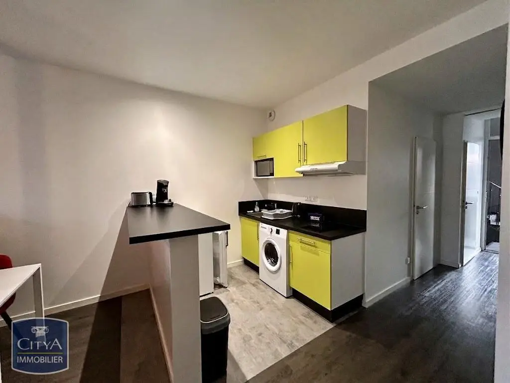 Photo 1 Appartement 1 pièce 32.89m²