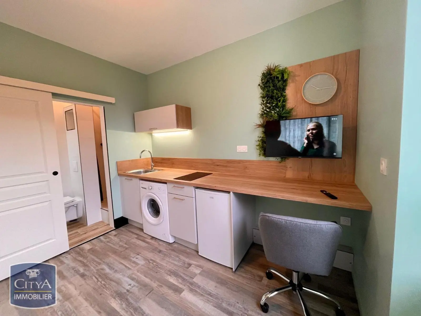 Photo 1 Appartement 1 pièce 13.46m²