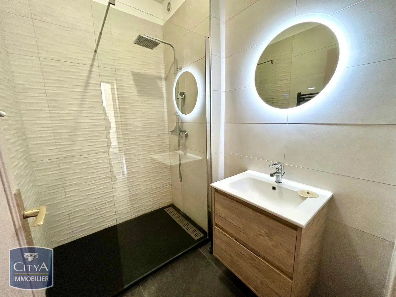 Photo 4 Appartement 1 pièce 40.6m²