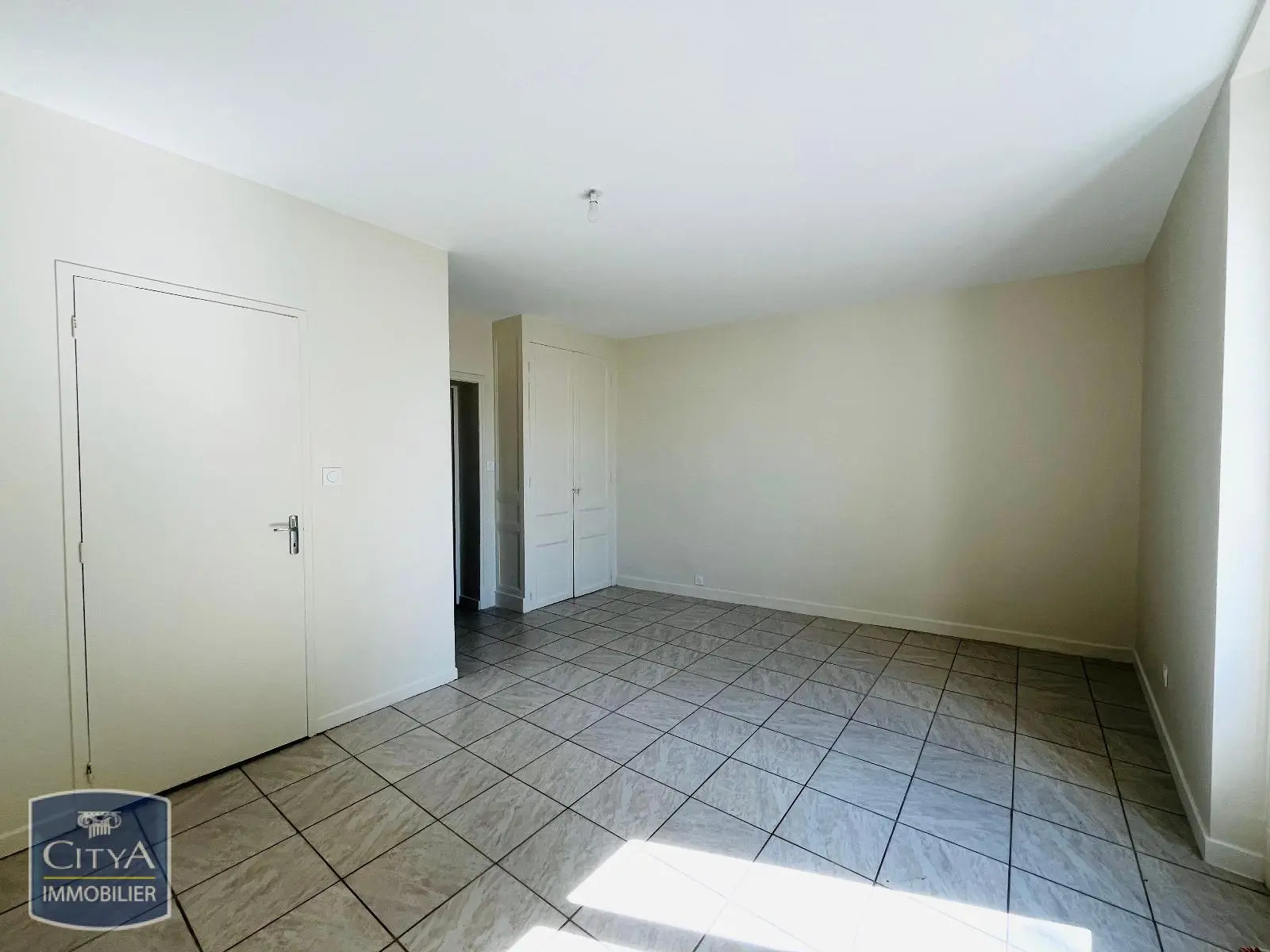 Photo 4 Appartement 1 pièce 34m²