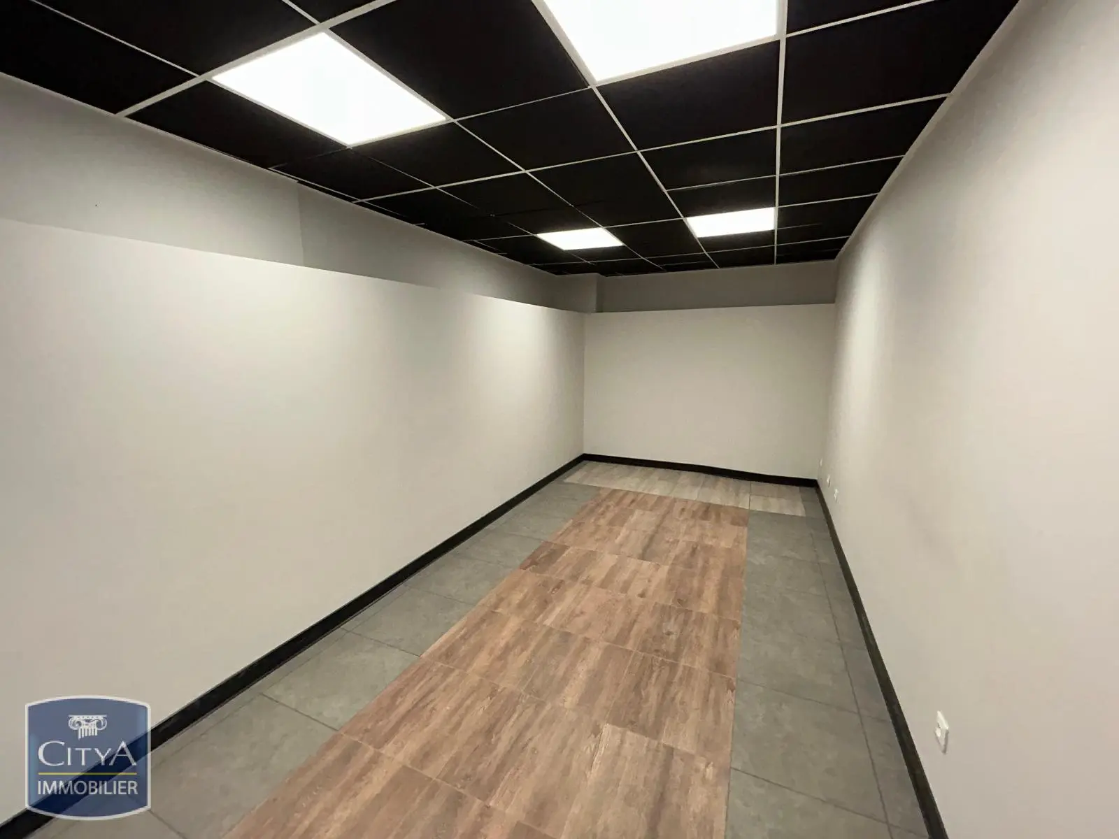 Photo 2 Local Commercial