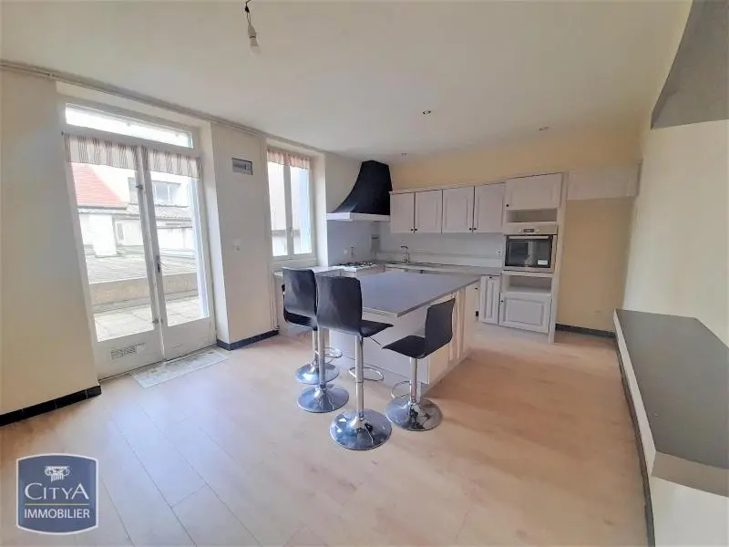 Photo 1 Appartement 5 pièces 132.1m²
