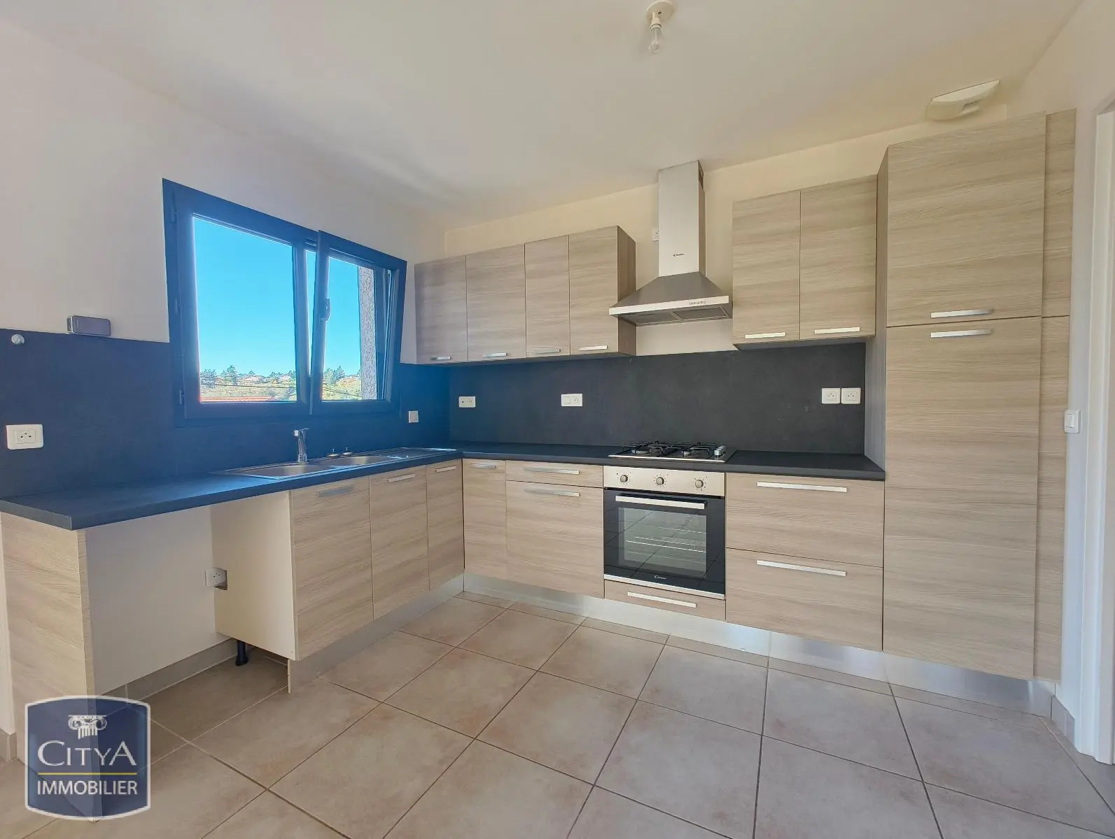 Photo 3 Maison 4 pièces 105.93m²