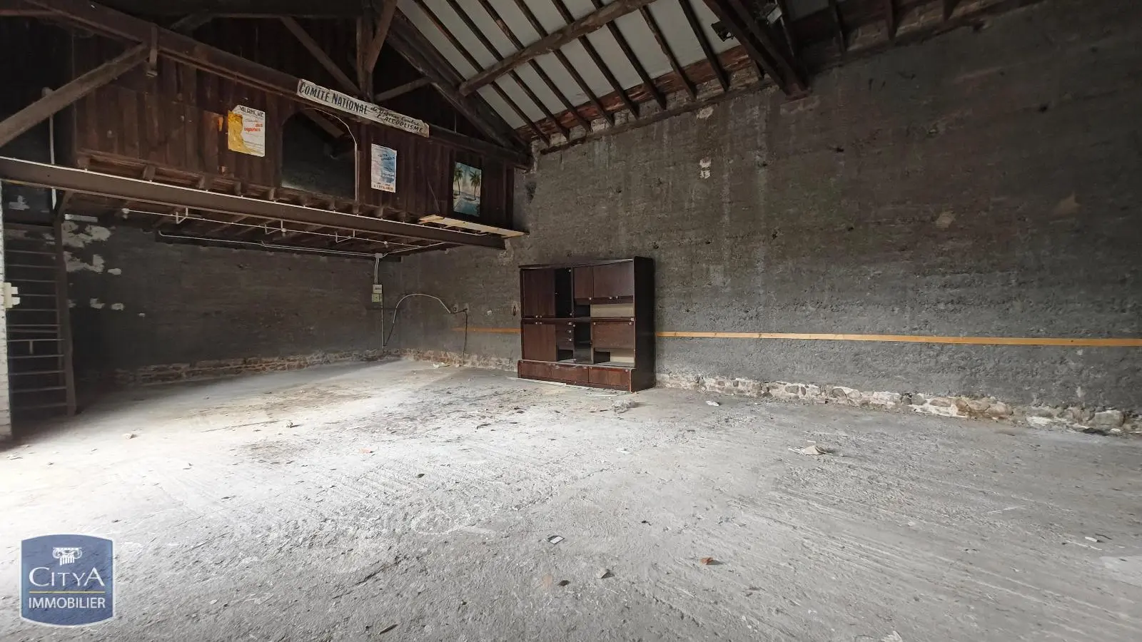 Photo 2 Local Commercial