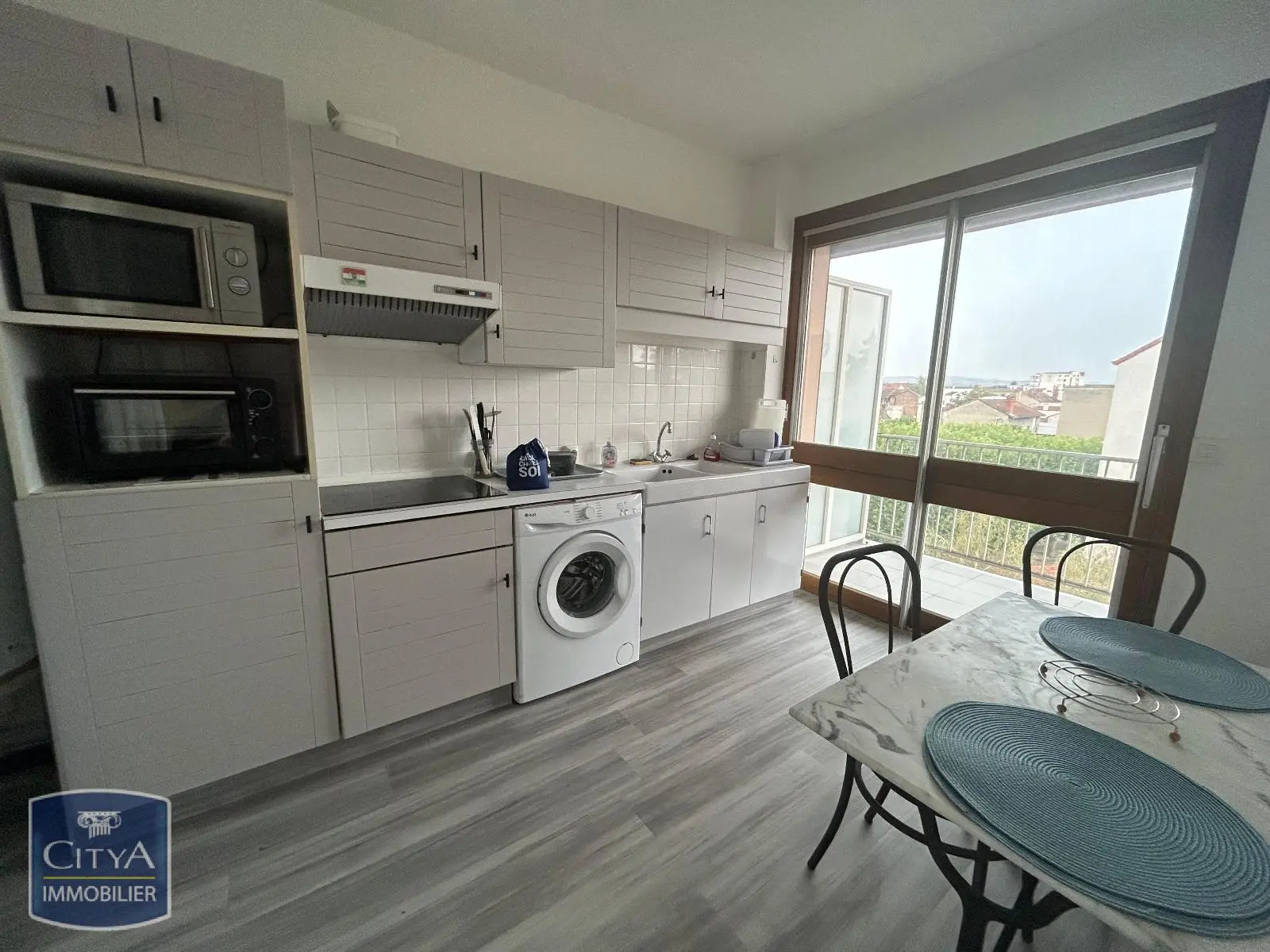 Photo 1 Appartement 1 pièce 40.33m²