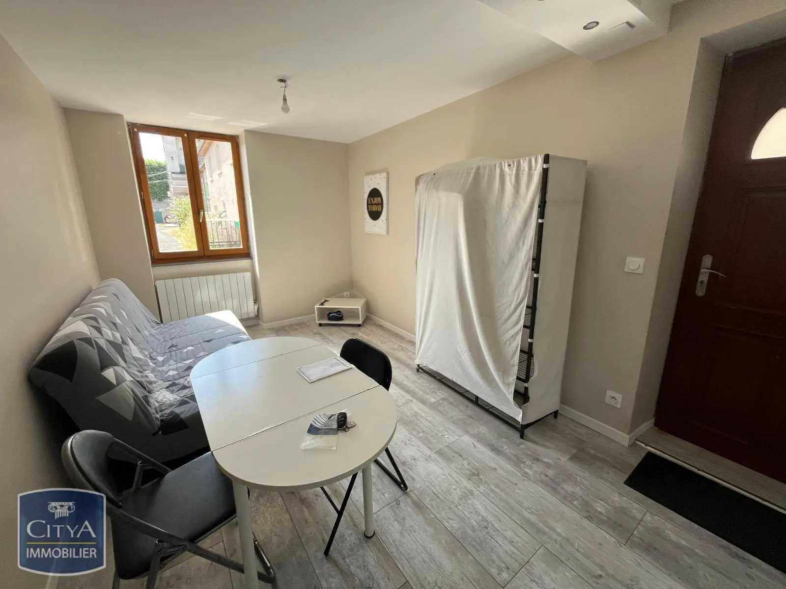 Photo 2 Appartement 1 pièce 19.62m²
