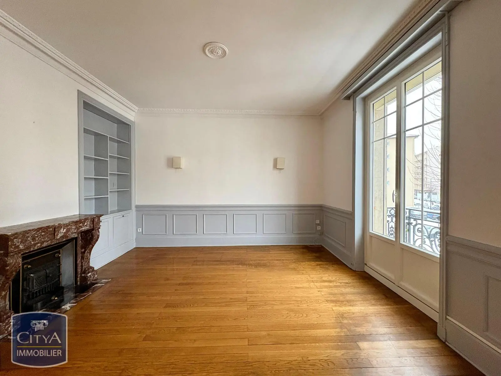 Photo 1 Appartement 4 pièces 130.08m²