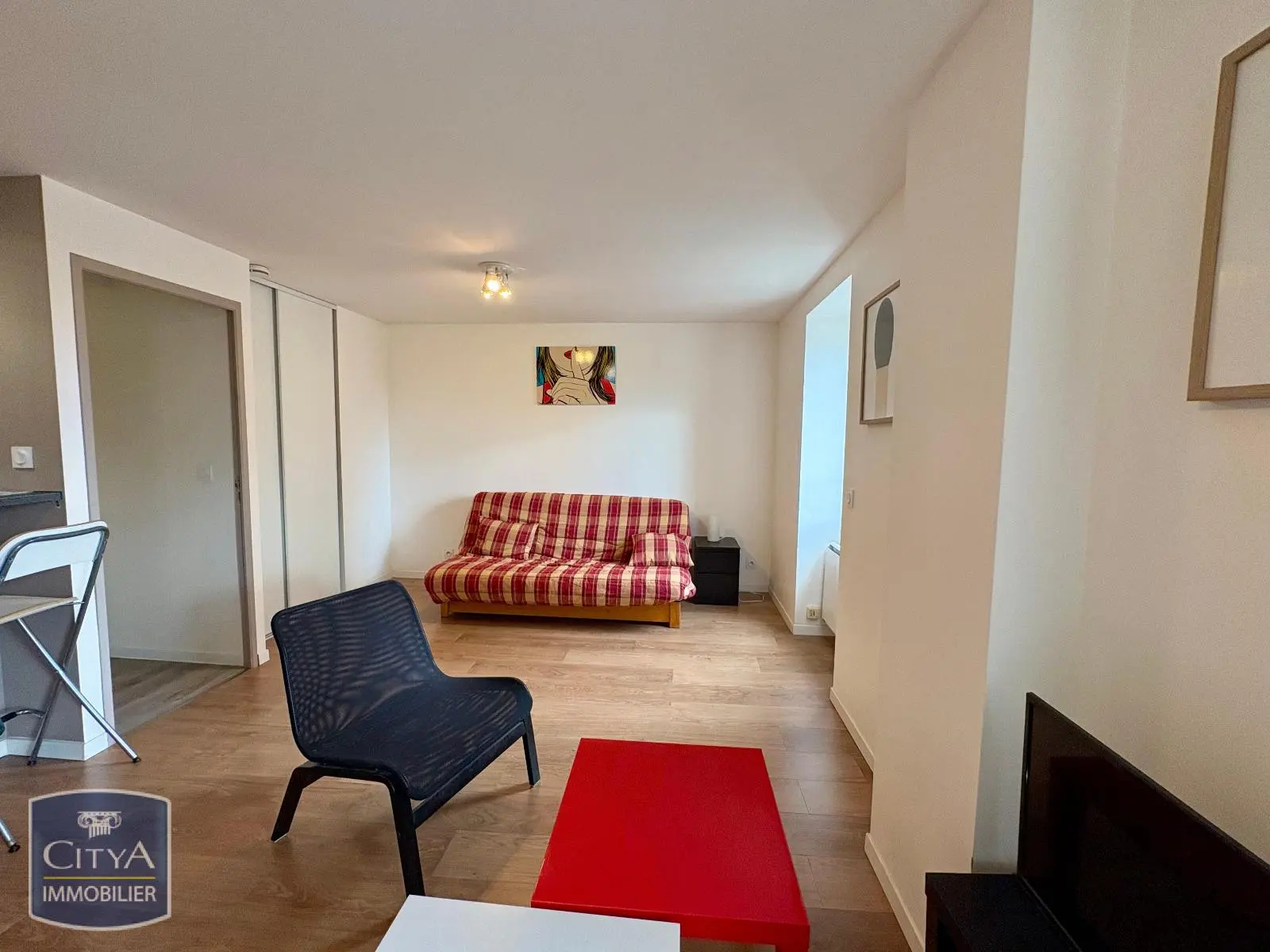 Photo 2 Appartement 1 pièce 33.07m²