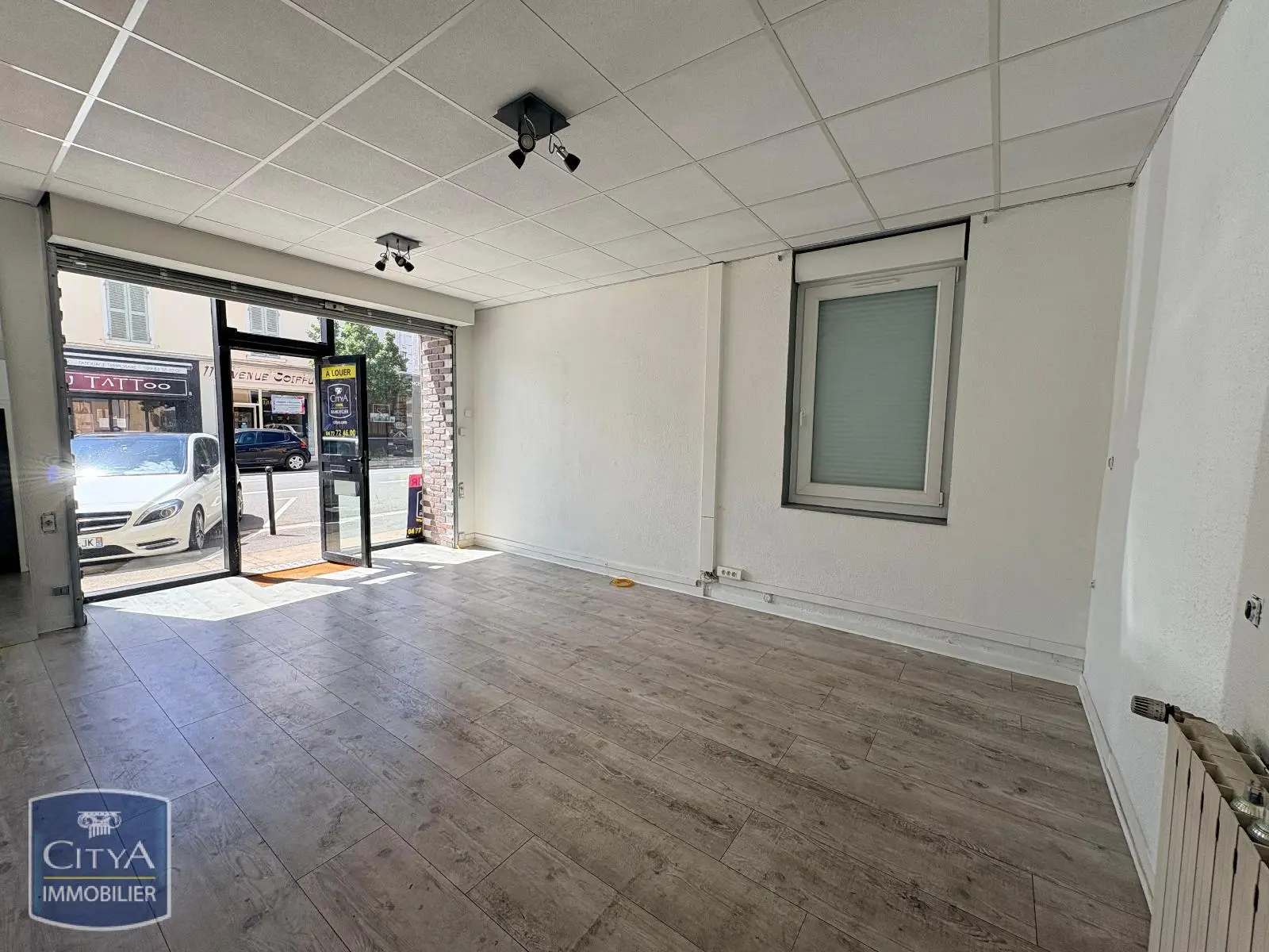 Photo 1 Local Commercial 73.46m²