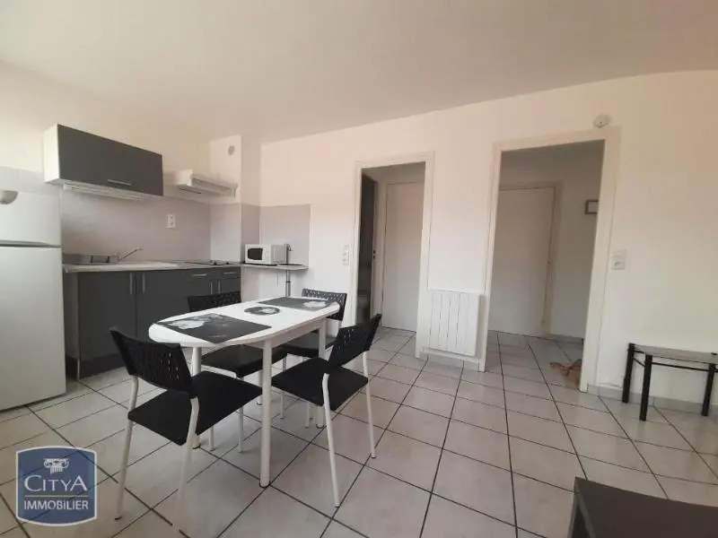 Photo 1 Appartement 1 pièce 27.12m²