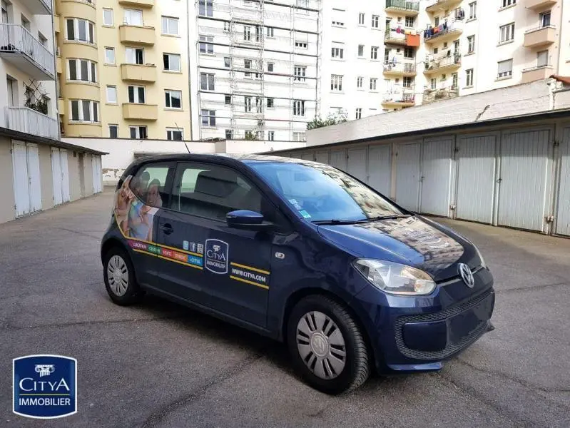 Photo 1 Parking