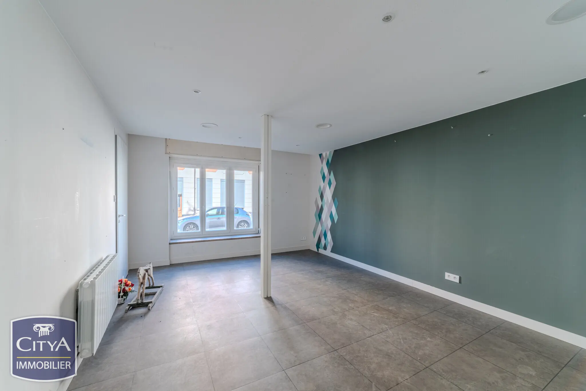 Photo 2 Immeuble 234m²