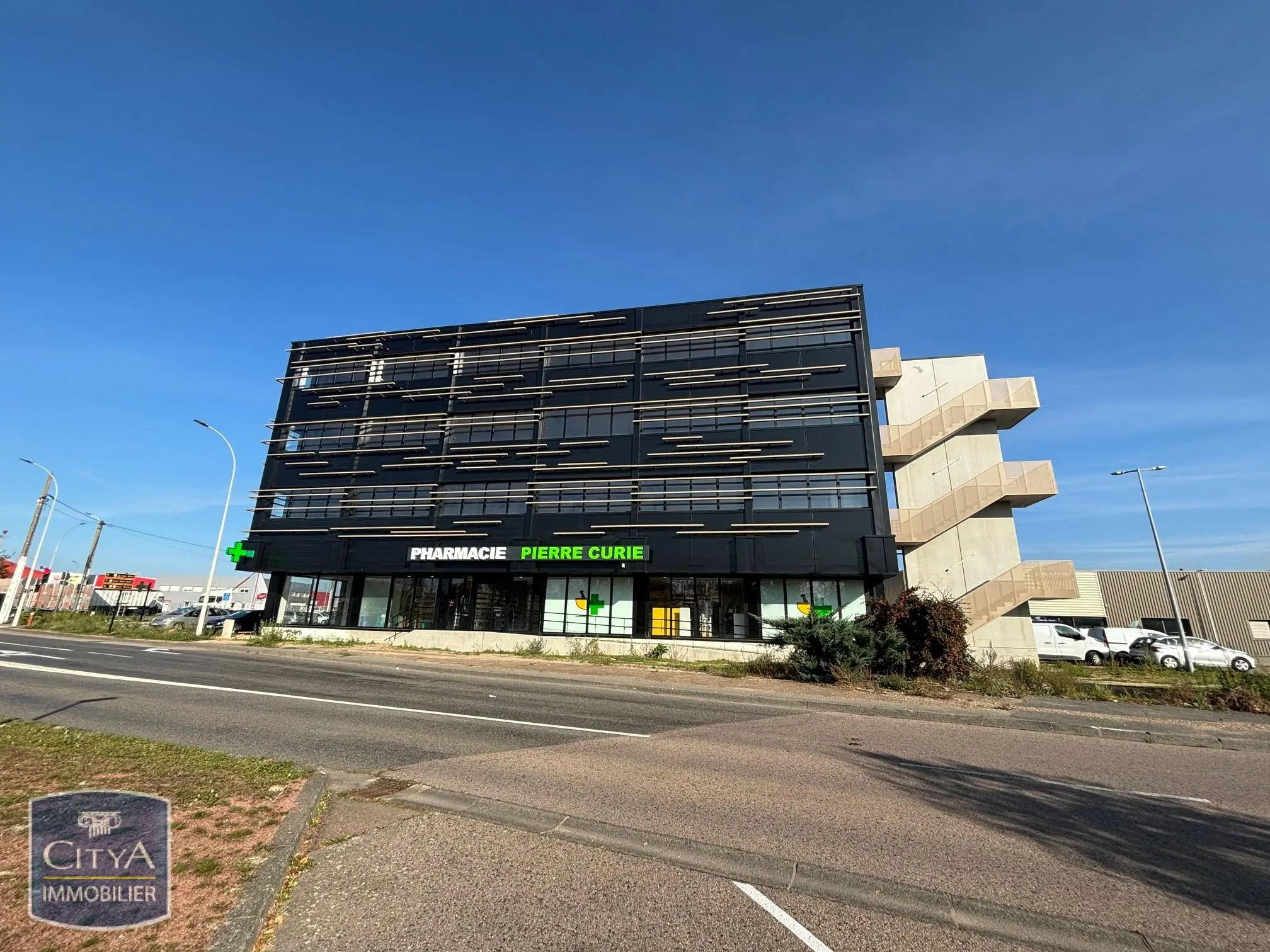 Photo 5 Local Professionnel 57m²