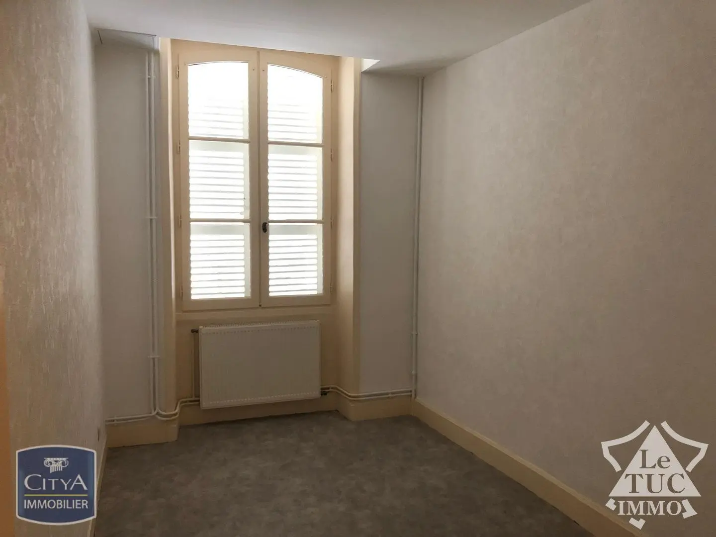 Photo 2 Immeuble 354m²