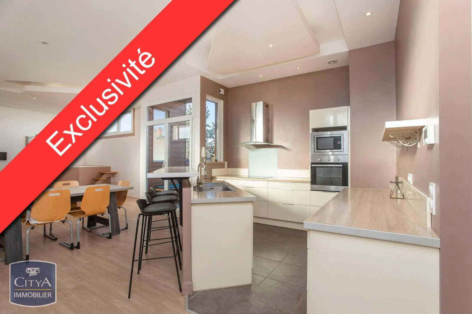 Photo 1 Appartement 6 pièces 160m²